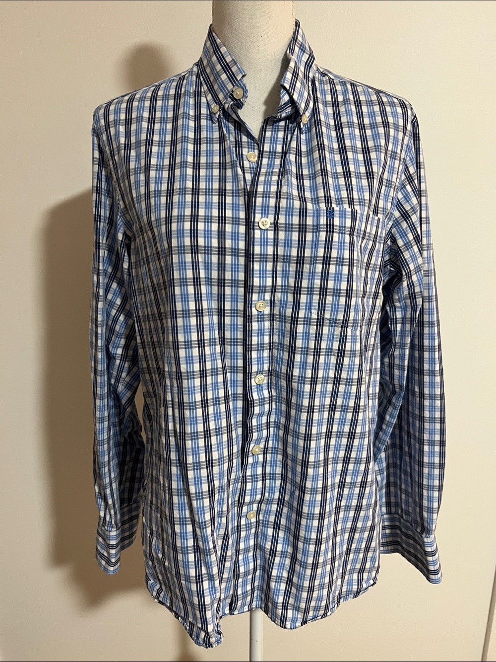 Izod Men's Plaid Button-Down Shirt